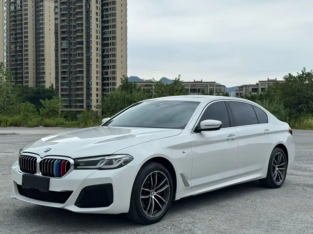 BMW 5 Series 2022