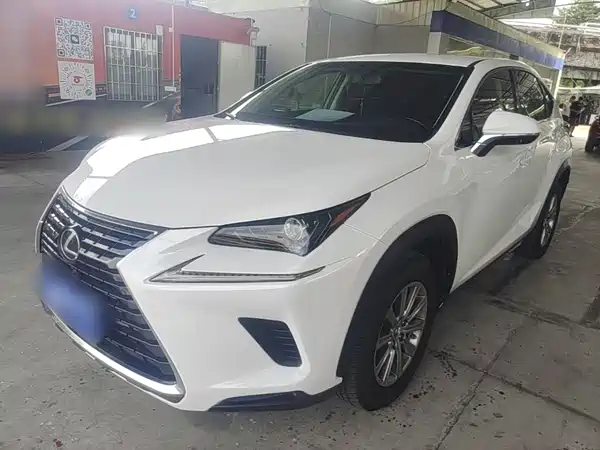 Lexus NX 2018