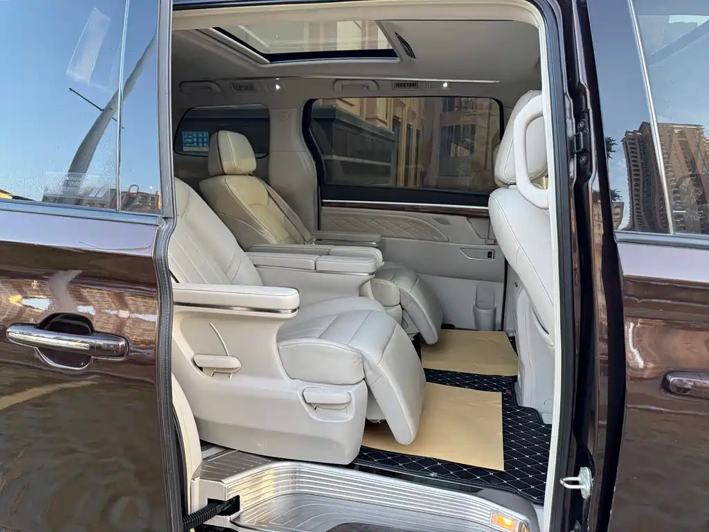 GAC Motor Trumpchi M8 2019 — фото 12
