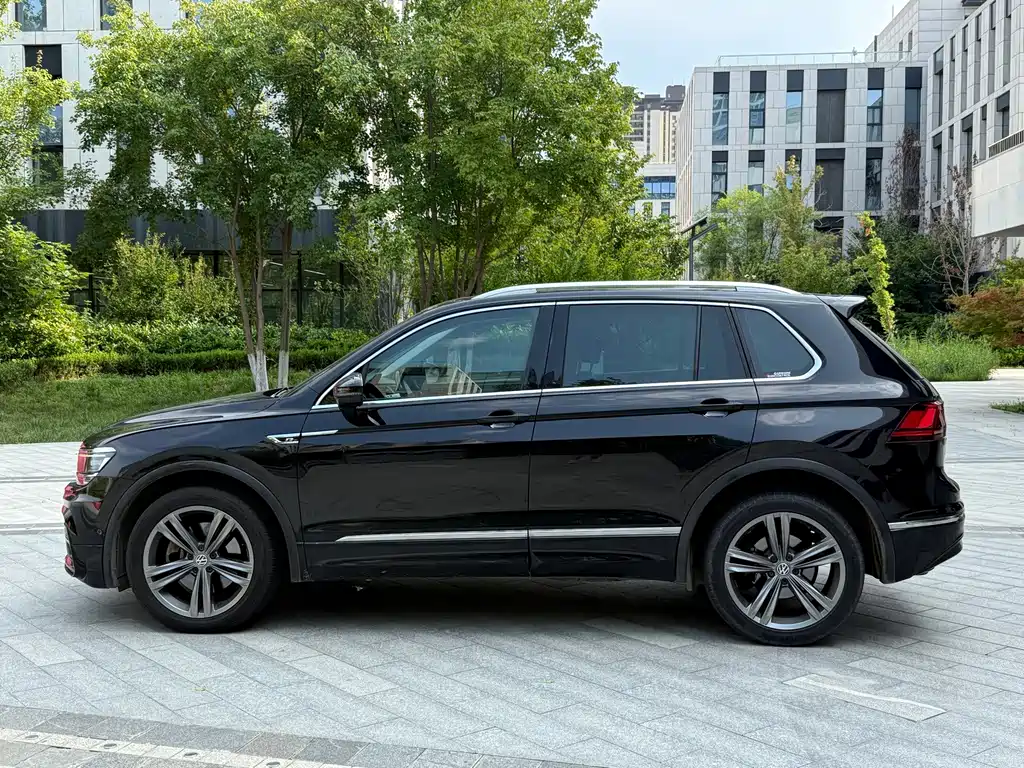 Volkswagen Tiguan 2017 — фото 3