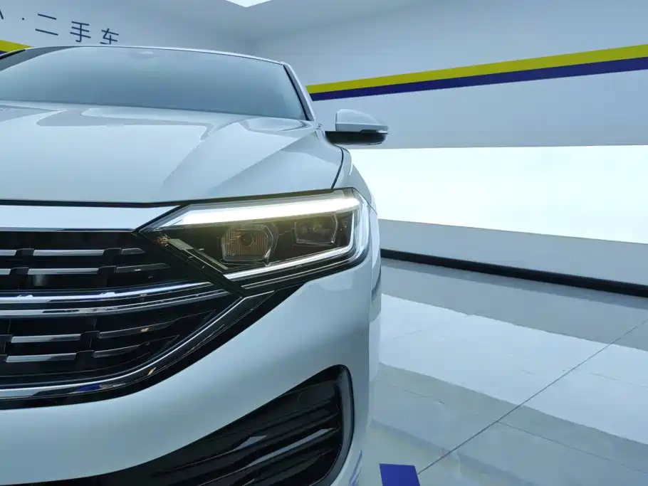 Volkswagen Sagitar 2024