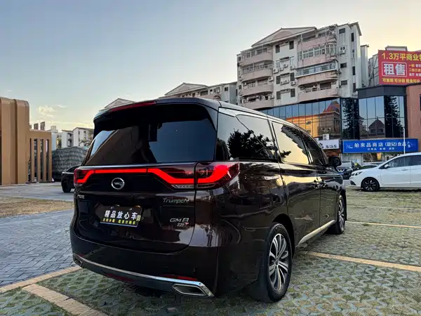 GAC Trumpchi M8 2018