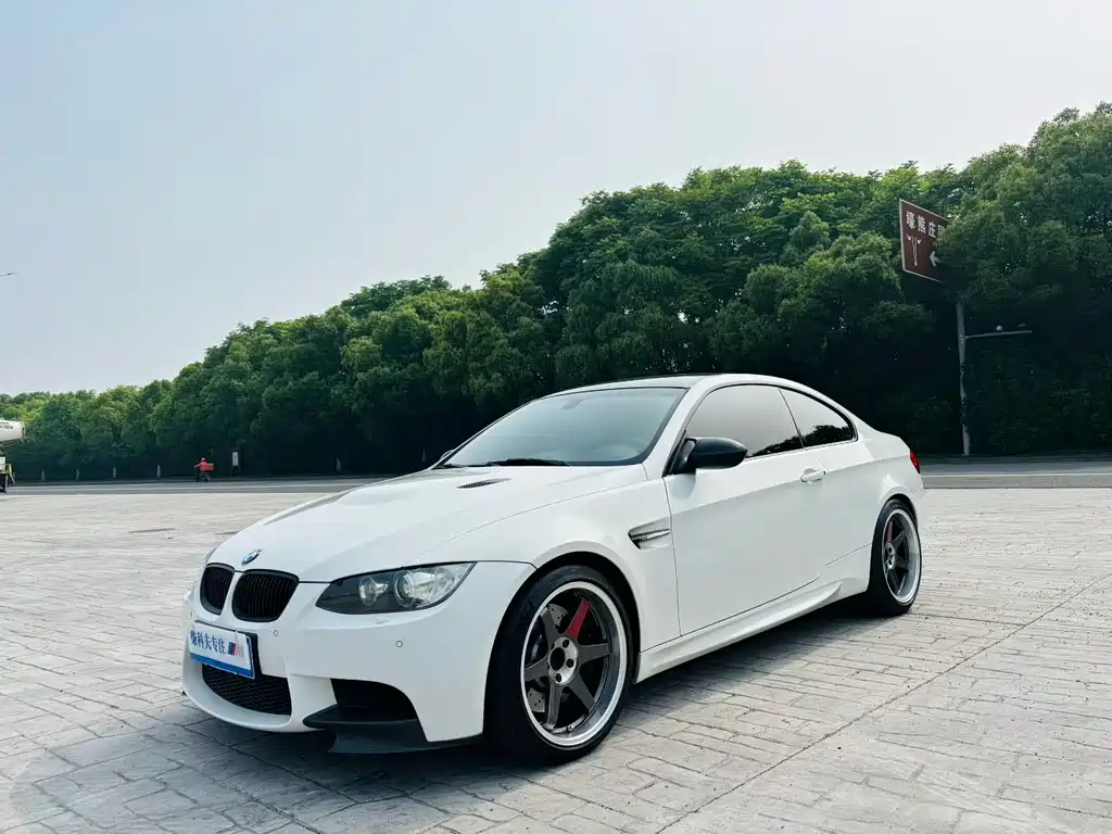 BMW M3 2011 — фото 4