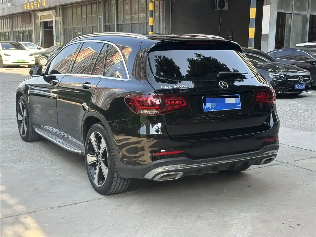 Mercedes-Benz GLC 2023 — фото 4