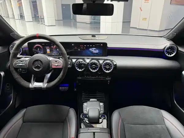 Mercedes-Benz CLA 2023