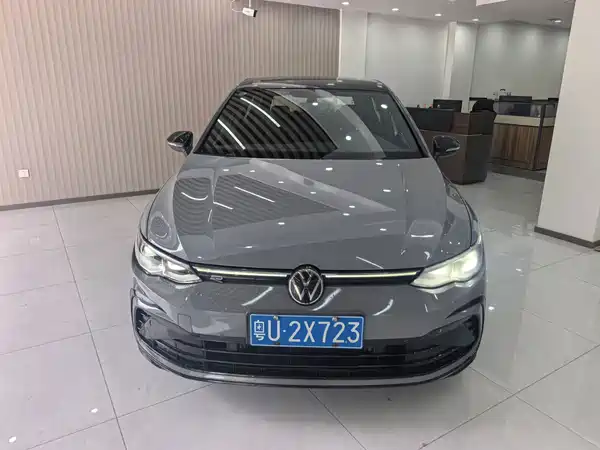 Volkswagen Golf 2023