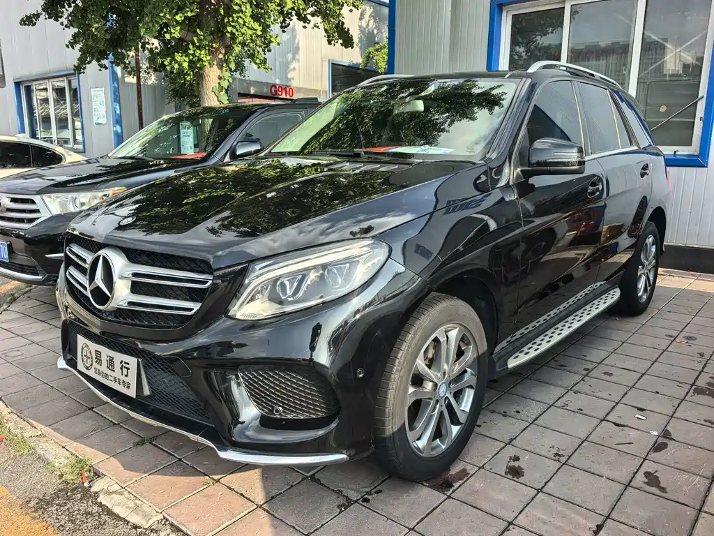Mercedes-Benz GLE 2015