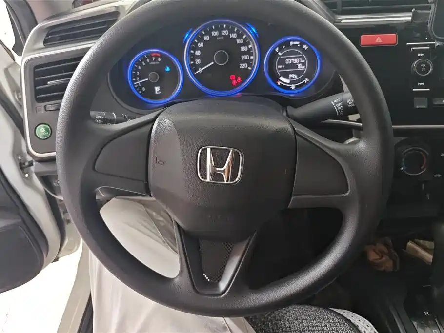 Honda City 2018 — фото 15