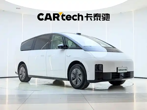 Li Auto MEGA 2025