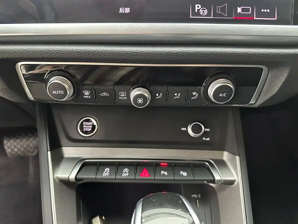 Audi Q3 2023 — фото 22