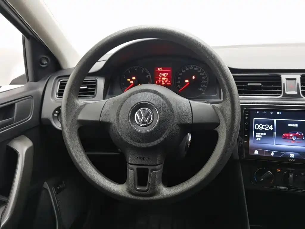 Volkswagen Santana 2017 — фото 11
