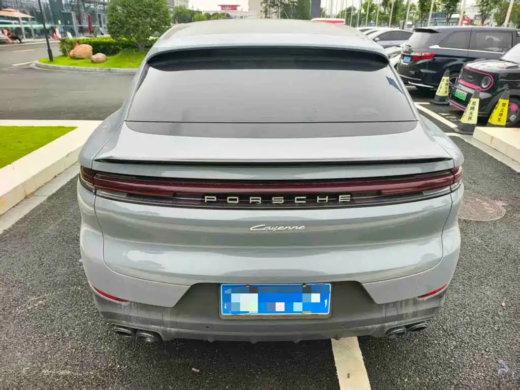 Porsche Cayenne 2024