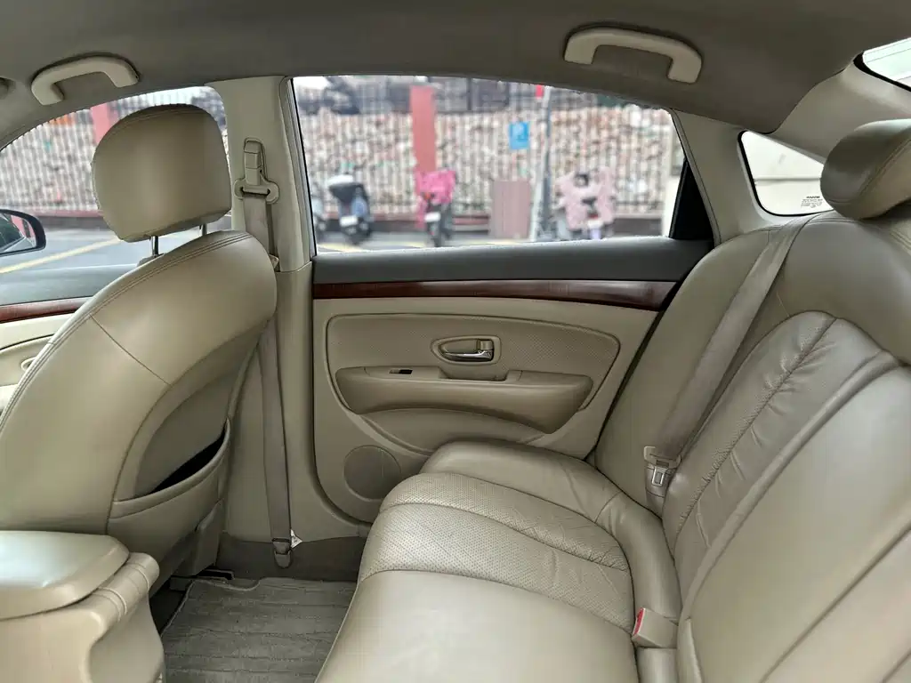 Nissan Sylphy 2012 — фото 16