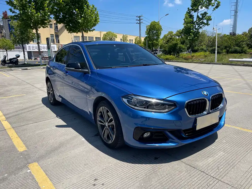 BMW 1 Series 2018 — фото 2