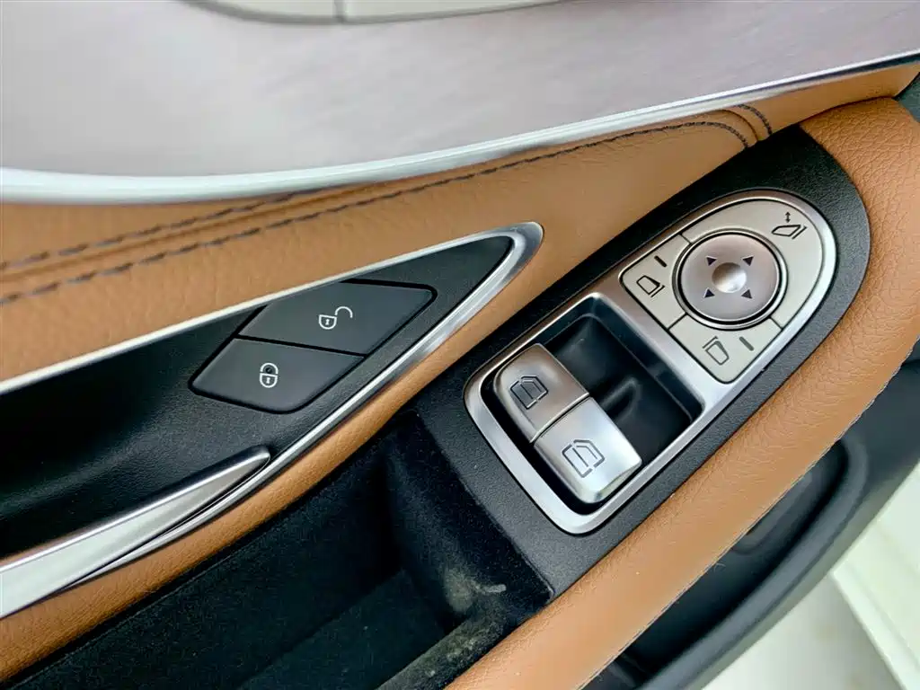 Mercedes-Benz C-Class 2021 — фото 28