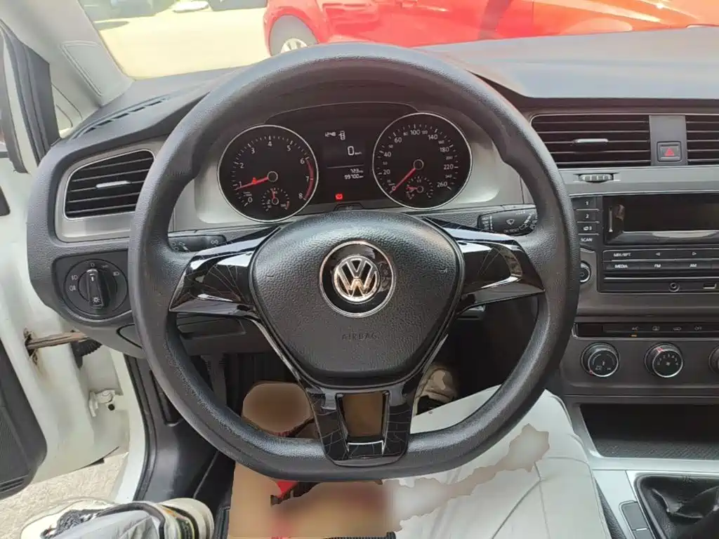 Volkswagen Golf 2015