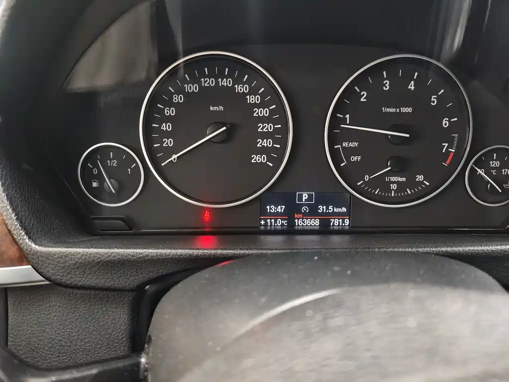 BMW 3 Series 2014 — фото 11