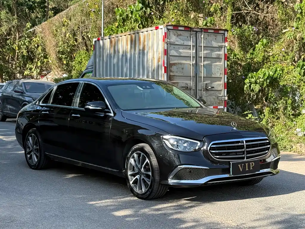 Mercedes-Benz E-Class 2017 — фото 3