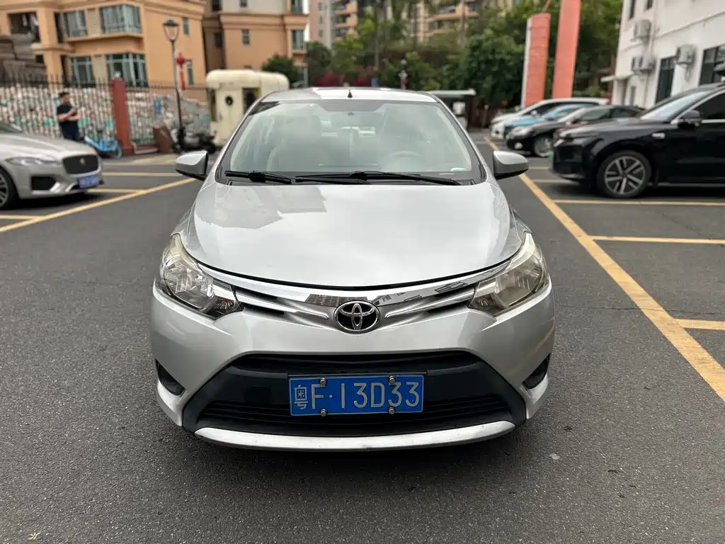 Toyota Vios 2015 — фото 3