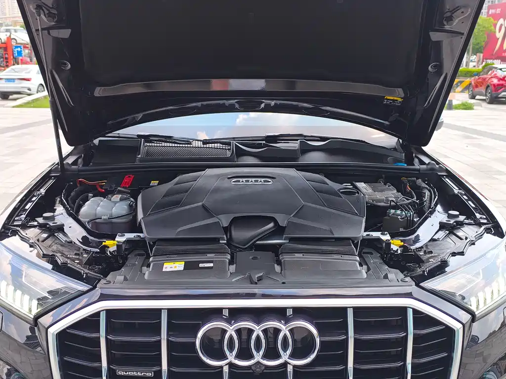 Audi Q7 2021 — фото 29