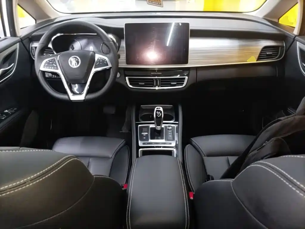 BYD Song MAX New Energy 2019 — фото 10