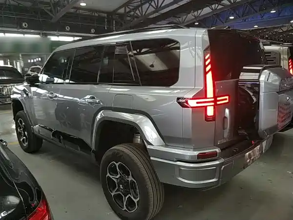 Mengshi M817 2025