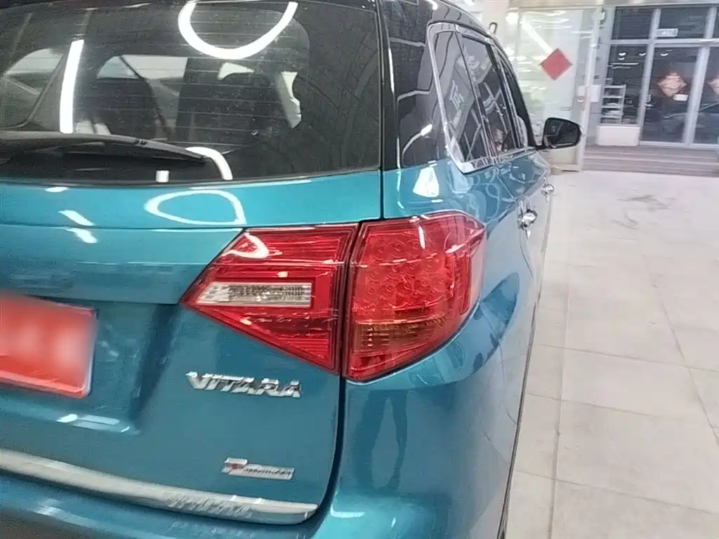 Suzuki Vitara 2016 — фото 8