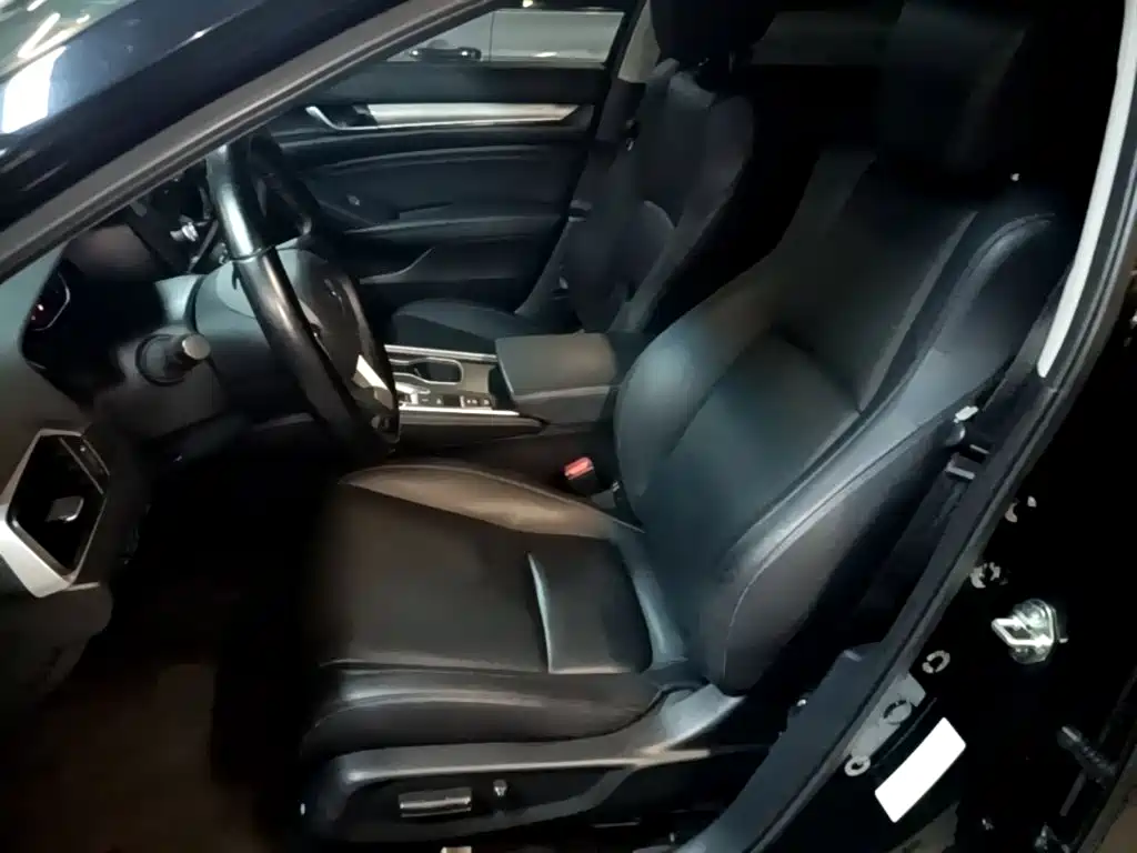 Honda Accord 2021 — фото 15