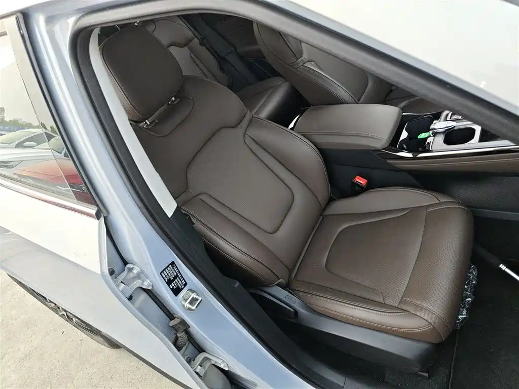 GAC Motor Trumpchi GS4 2024 — фото 25