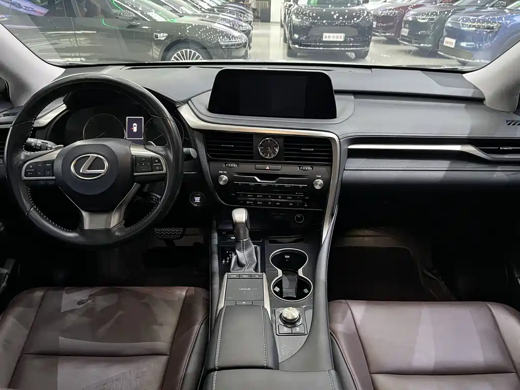 Lexus RX 2020 — фото 12