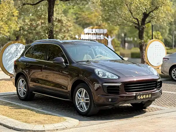 Porsche Cayenne 2016