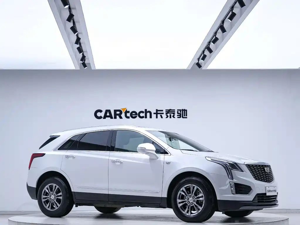 Cadillac XT5 2020 — фото 5