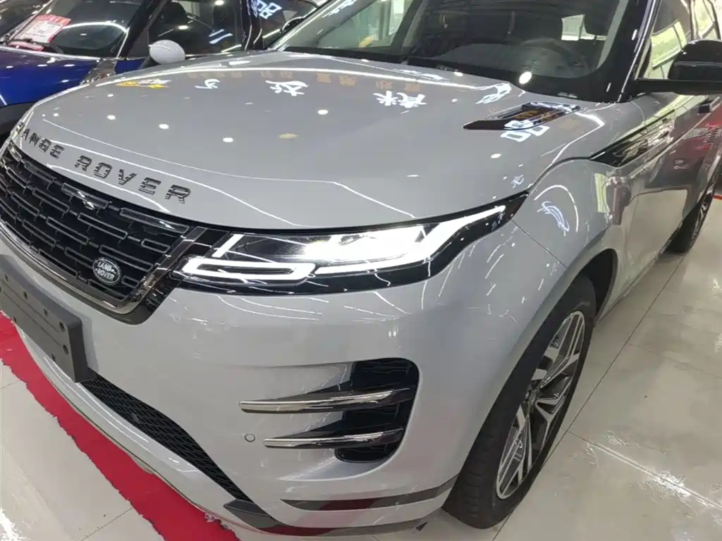 Land Rover Evoque 2025 — фото 23
