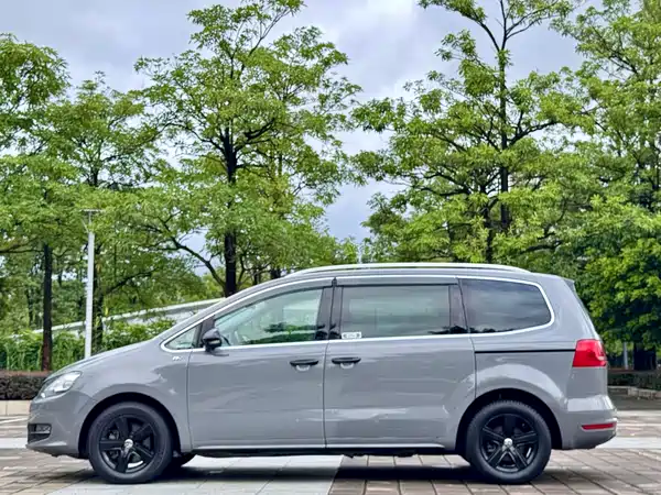 Volkswagen Sharan 2013