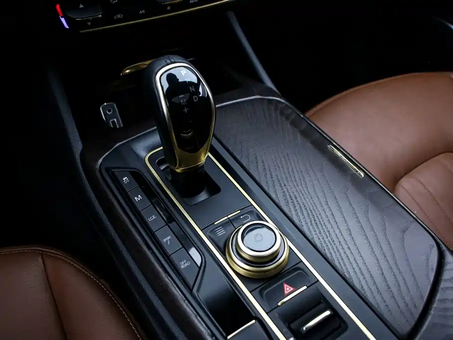 Maserati Levante 2018 — фото 9