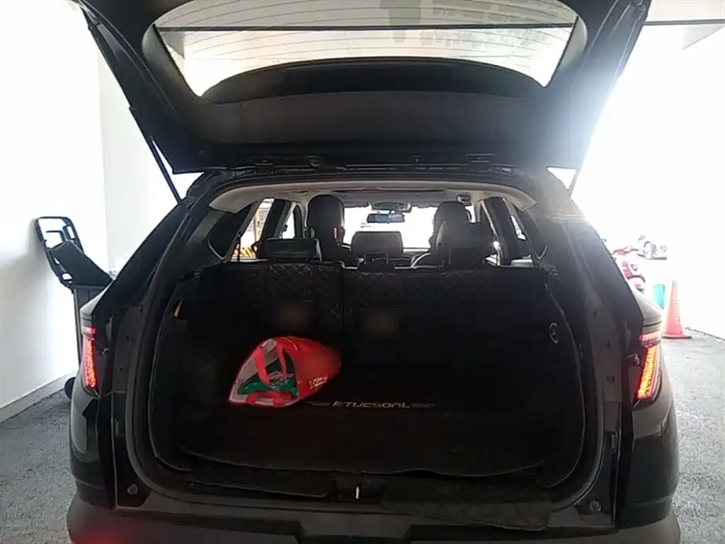 Hyundai Tucson 2023 — фото 19
