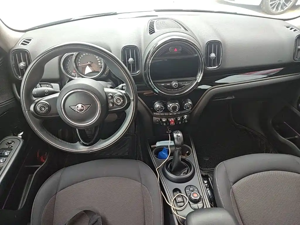 MINI Countryman 2019 — фото 10