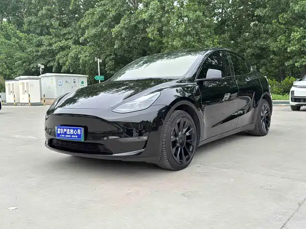 Tesla Model Y 2022