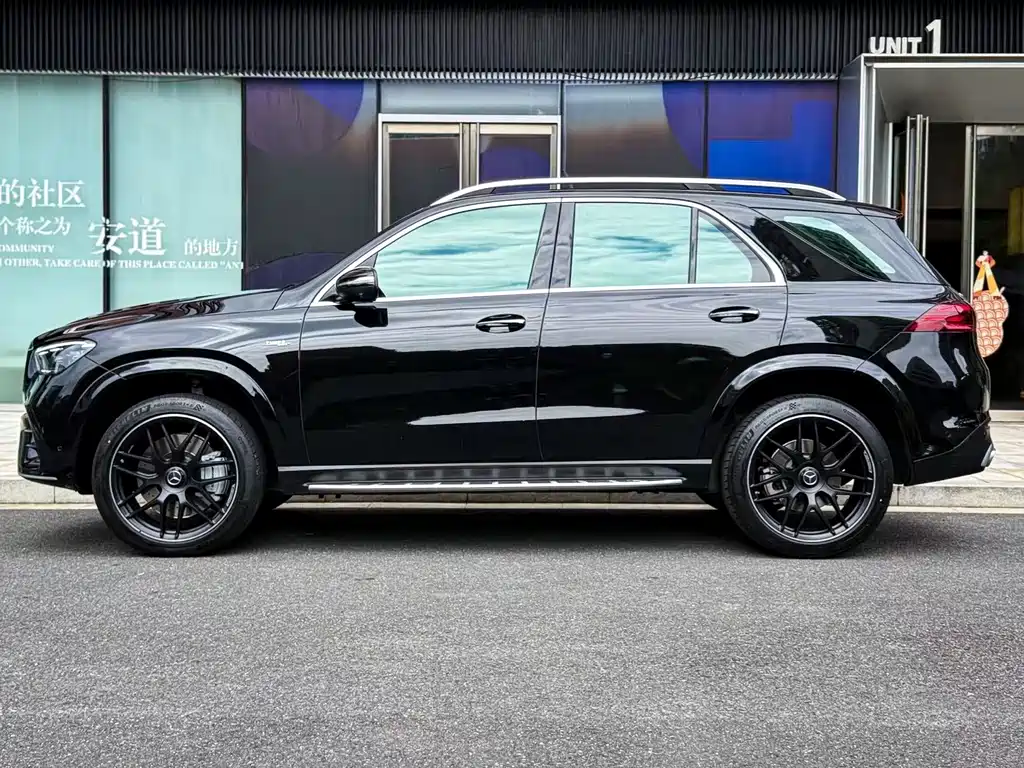 Mercedes-Benz GLE AMG 2023 — фото 3