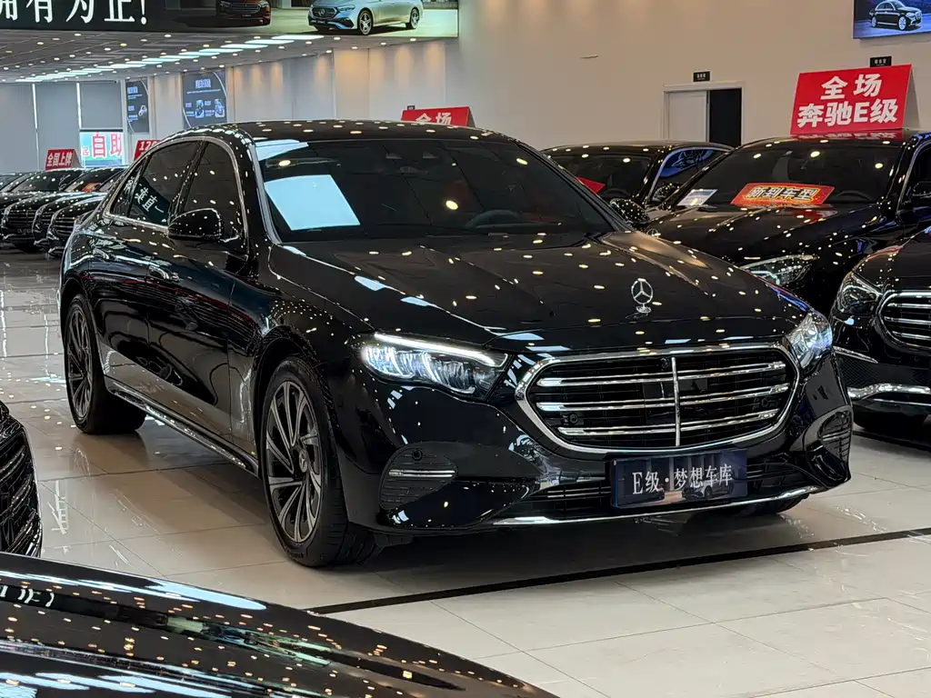 Mercedes-Benz E-Class 2024