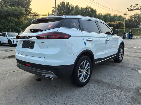 Geely Boyue 2018