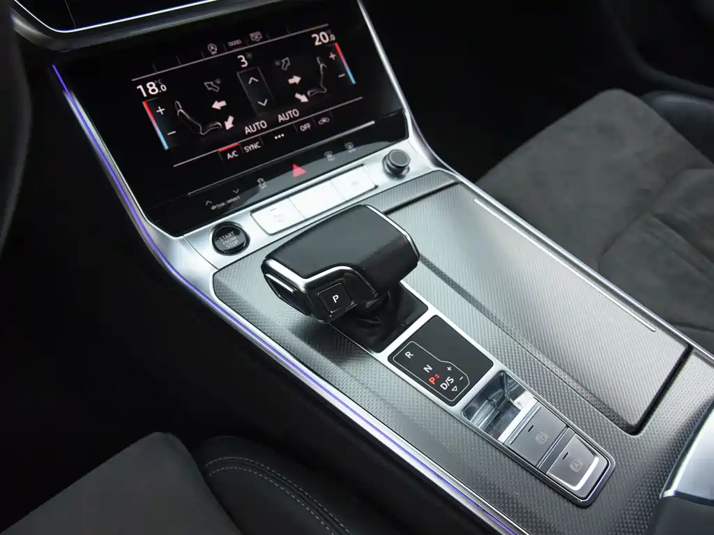Audi A6L 2023 — фото 9