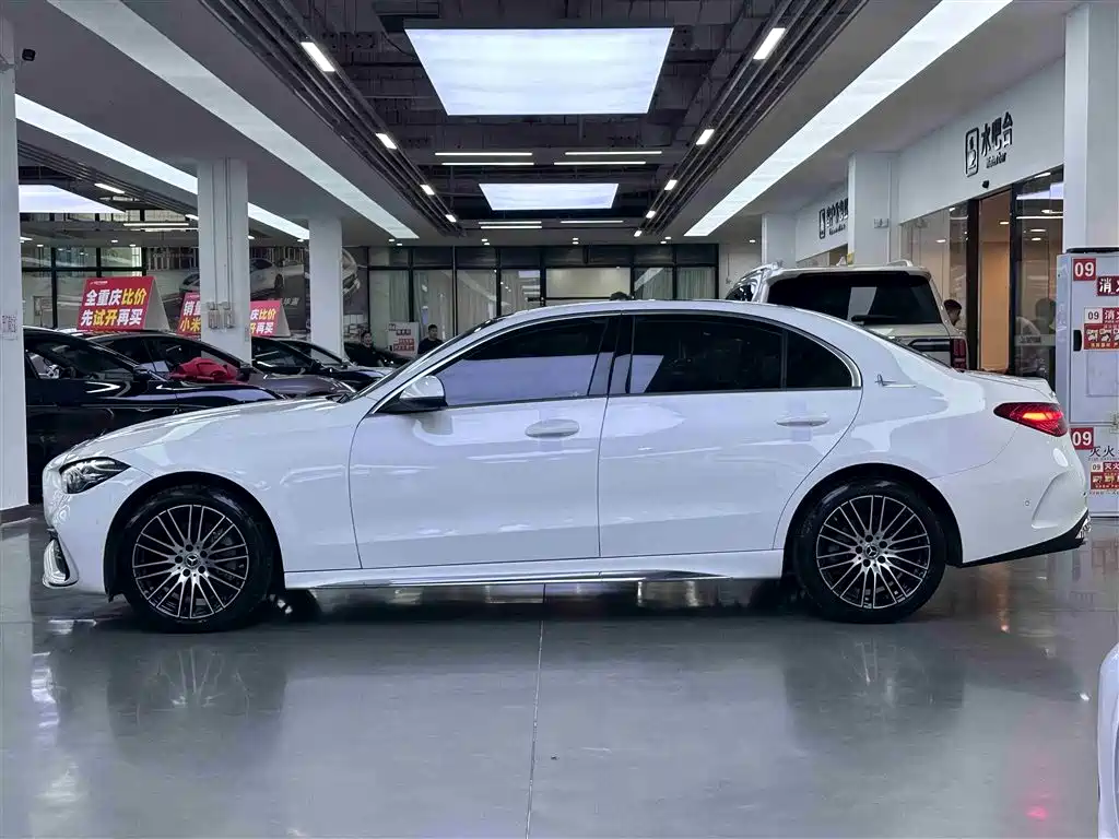 Mercedes-Benz C-Class 2022 — фото 9