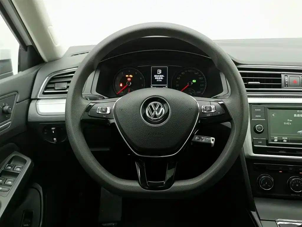 Volkswagen Lamando 2019 — фото 11