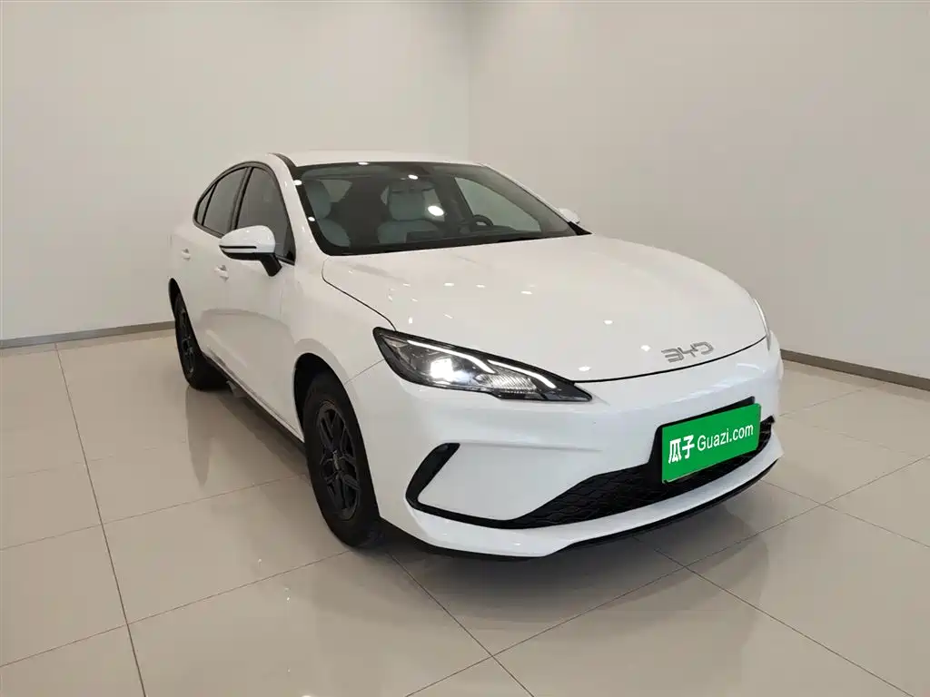 BYD Seal 05 DM-i 2025 — фото 4