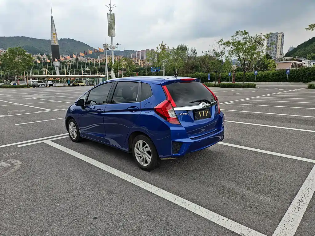 Honda Fit 2015 — фото 7