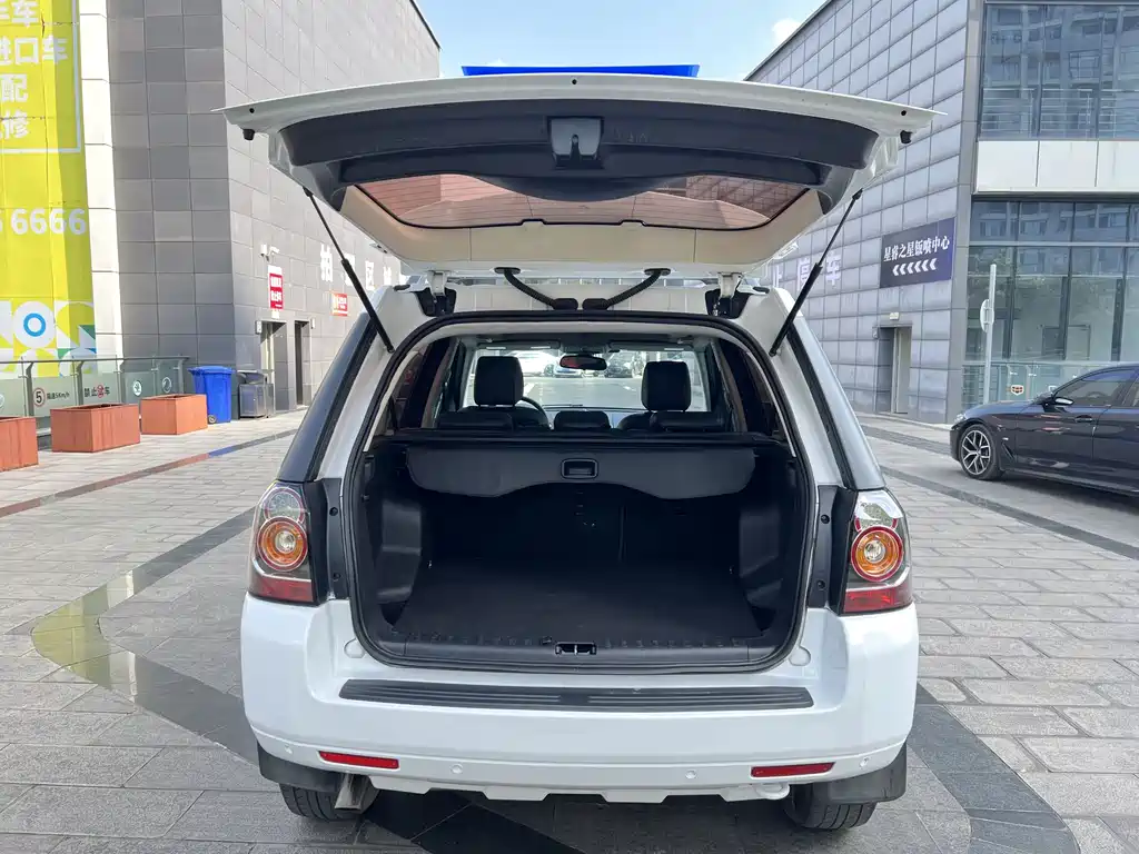 Land Rover Freelander 2 2014 — фото 10