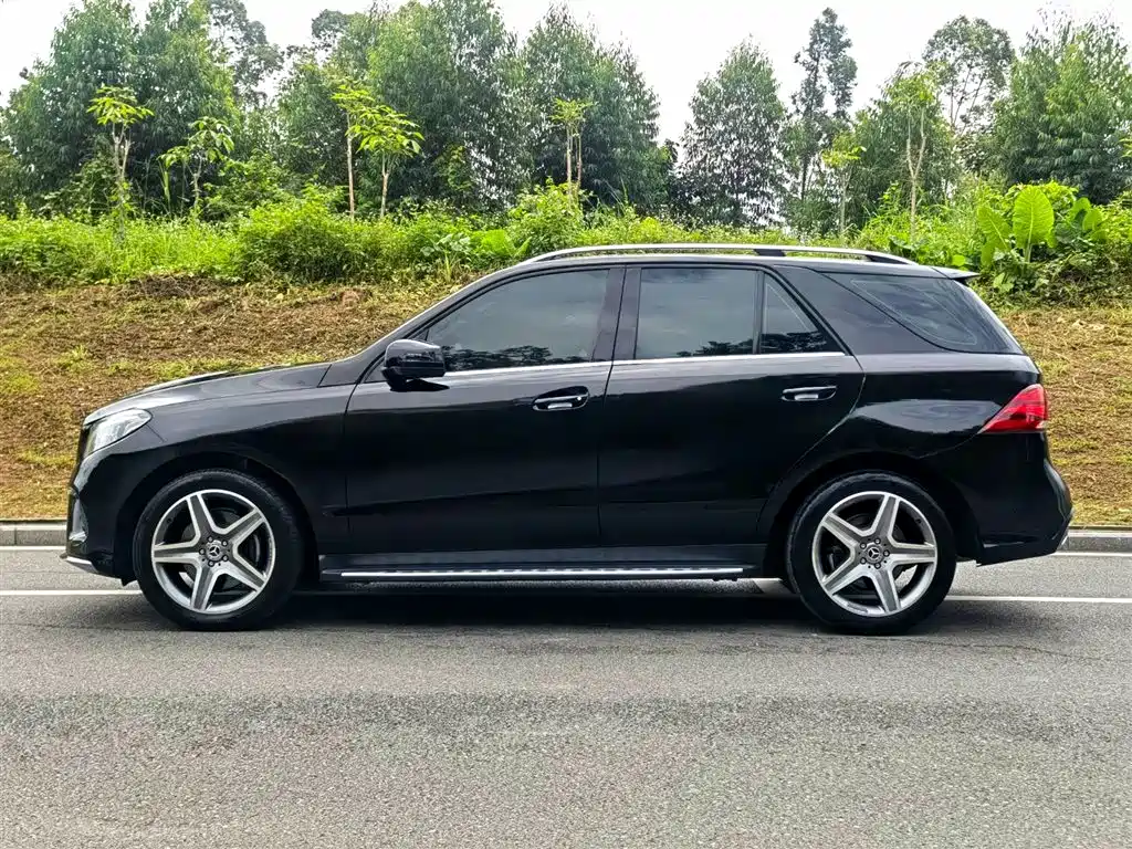 Mercedes-Benz GLE 2017