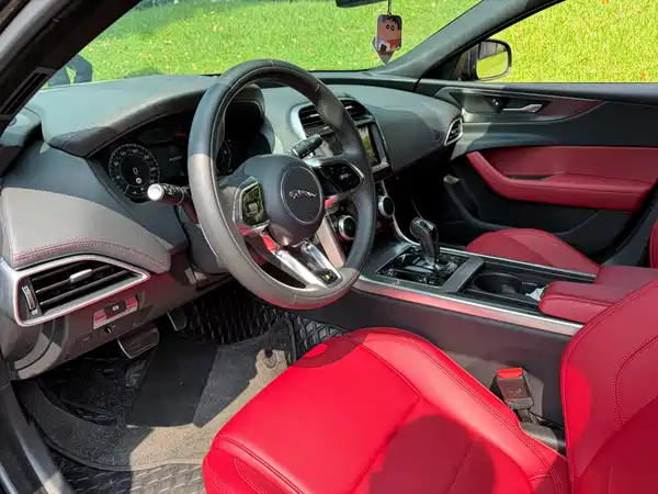 Jaguar XEL 2023