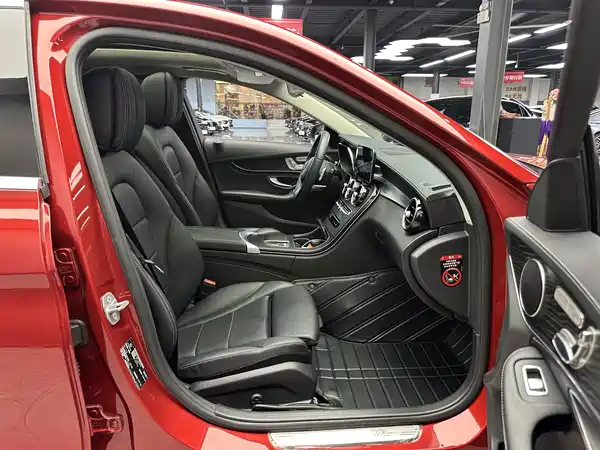 Mercedes-Benz C-Class 2020